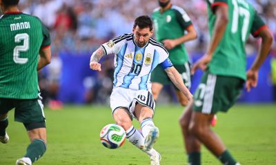 Lionel Messi of Argentina shoots with his left foot against Algeria during the 2026 World Cup Group J opener. Image used for Sportxparte news.