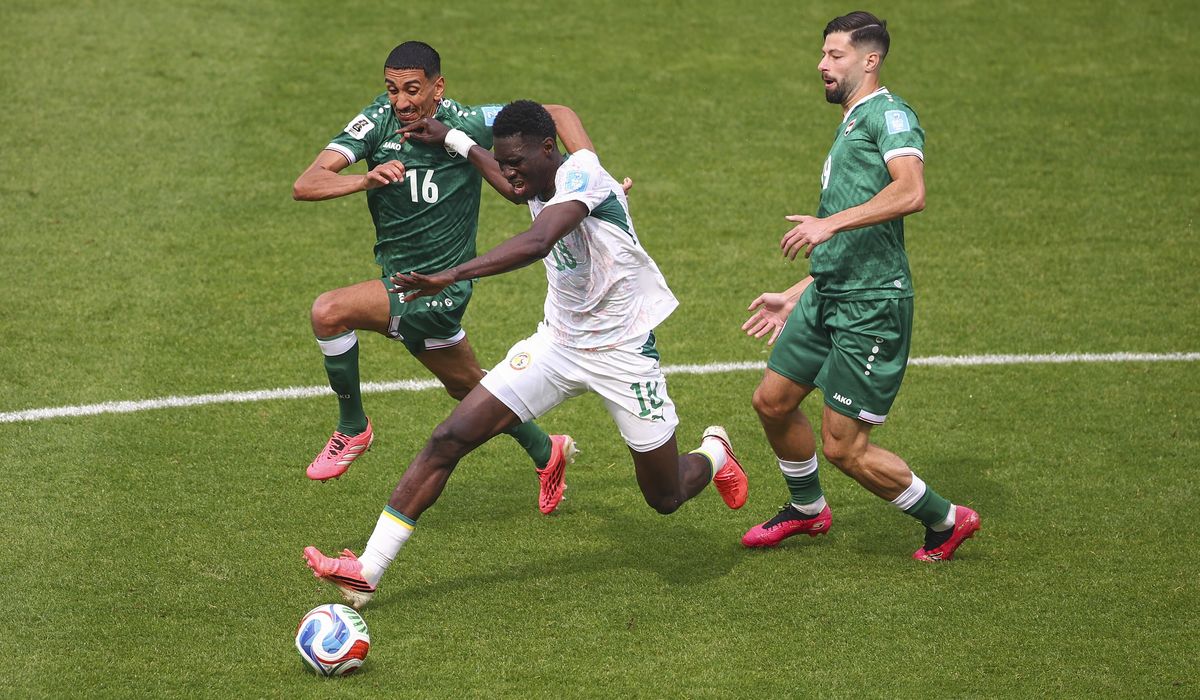 The Senegal and Iraq national football teams during the FIFA World Cup Group Stage. Image used for Sportxparte news.