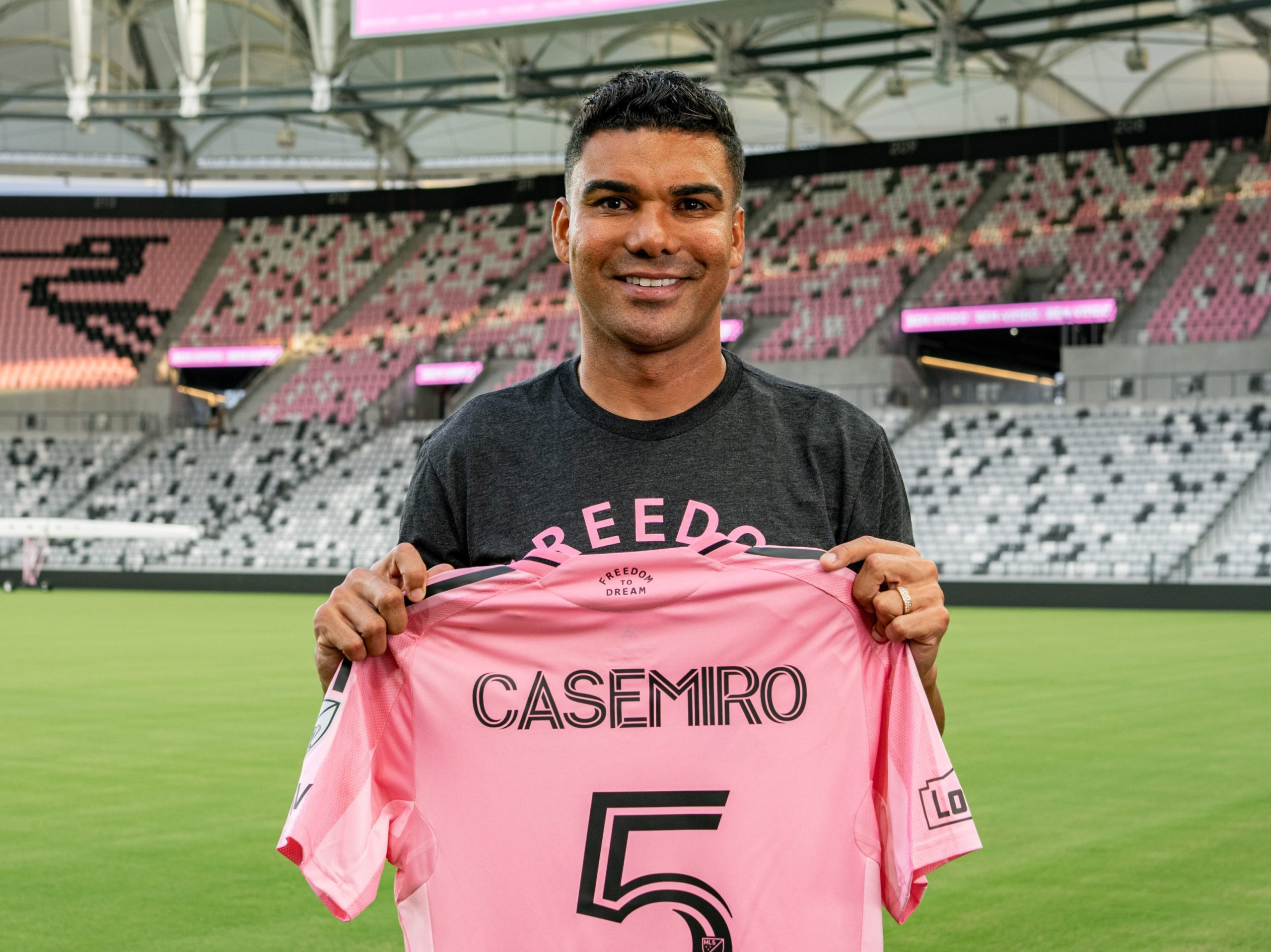 Brazilian midfielder Casemiro has officially joined Inter Miami CF on a free transfer. The MLS club announced his blockbuster signing on July 22, 2026, pairing the 34-year-old defensive veteran with global superstar Lionel Messi. Image used for Sportxparte news.