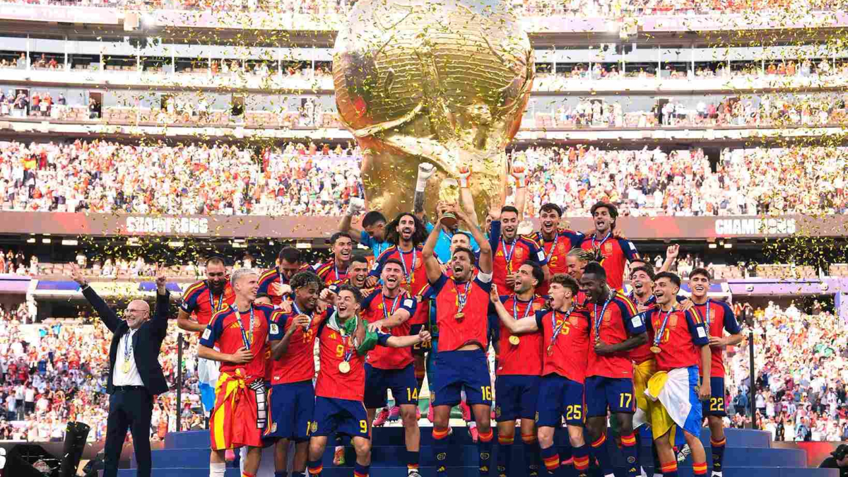 Spain national football team is celebrating its victory at the 2026 FIFA World Cup final. Image used for Sportxparte news.